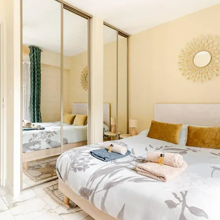 Appartement Cote Jardin - Terrasse, Calme Et Cosy *