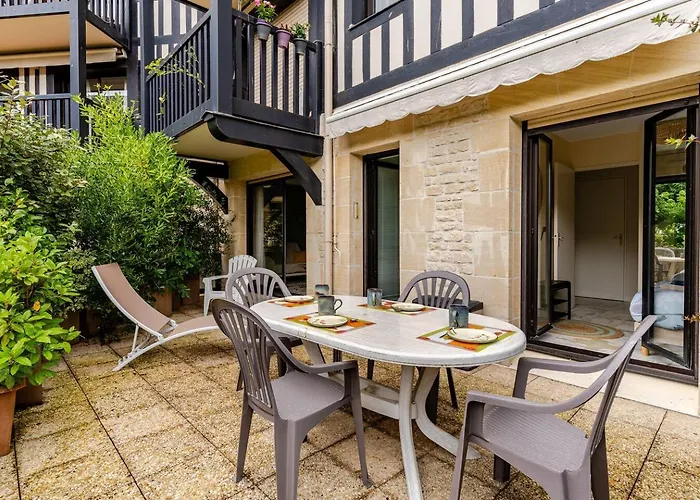 Cote Jardin - Terrasse, Calme Et Cosy Appartement