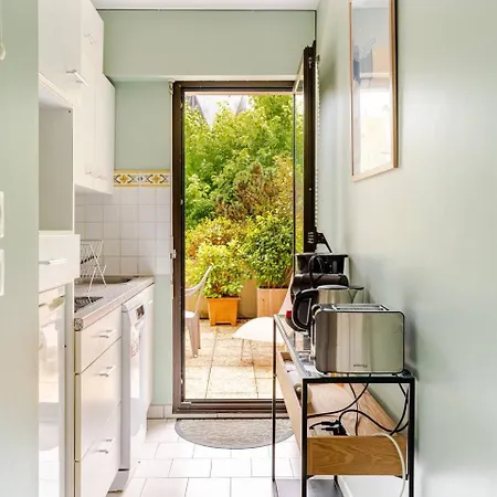 Cote Jardin - Terrasse, Calme Et Cosy Apartment