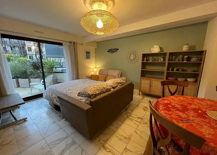 Côté Jardin - Terrasse, Calme Et Cosy * Deauville