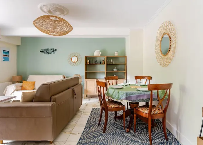 Côté Jardin - Terrasse, Calme Et Cosy Deauville